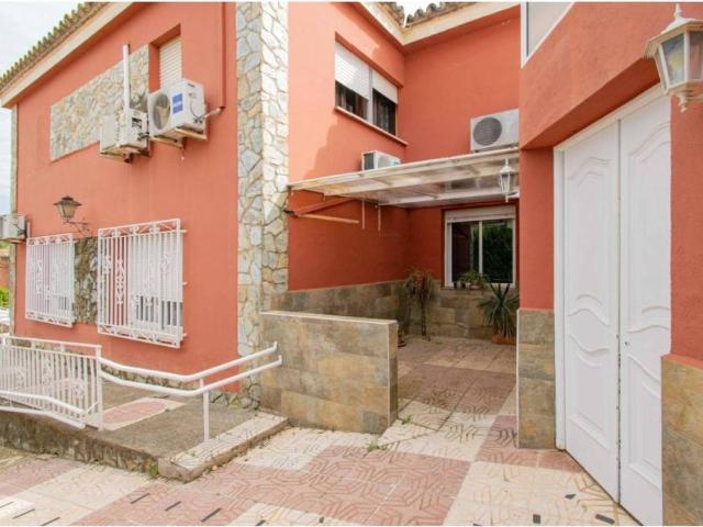 Casa en venta en Alcalá De Guadaíra, Andalucía