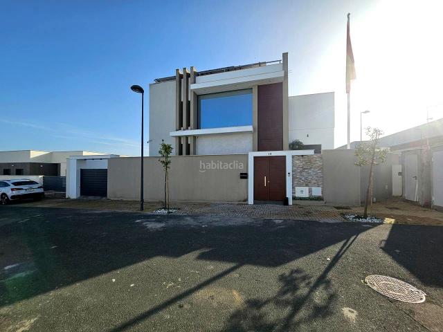 Casa en venta en Alcalá De Guadaíra, Andalucía