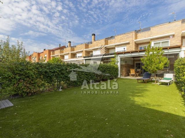 Casa en venta en Distrito V, Alcalá De Henares