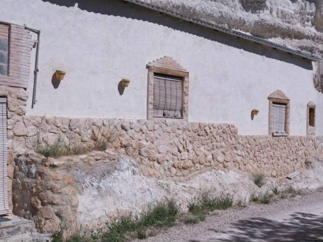 Casa en venta en Alcalá Del Júcar