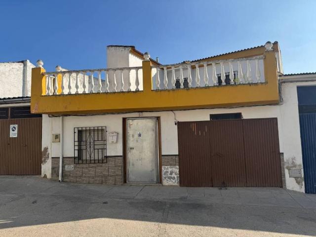 Casa en venta en Alcaudete, Andalucía