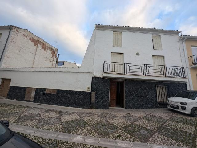 Casa en venta en Alcaudete, Andalucía