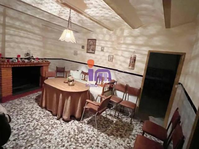 Casa en venta en Alcubillas, Castilla-La Mancha