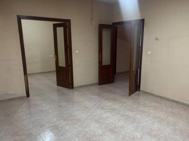 Casa en venta en Alcuéscar, Extremadura
