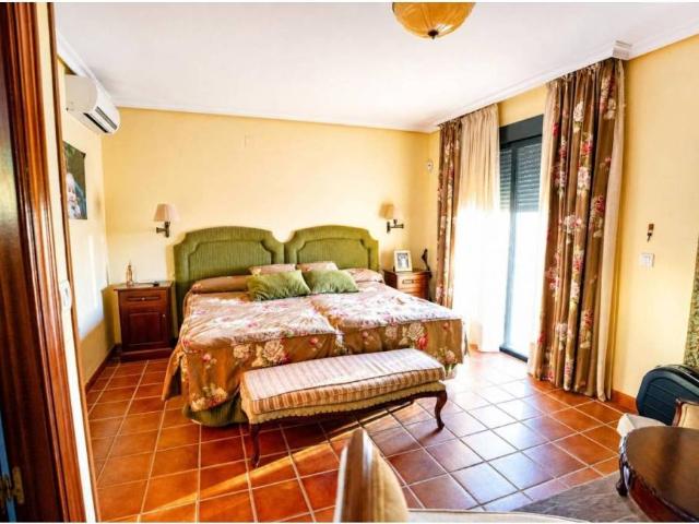Casa en venta en Alcuéscar, Extremadura