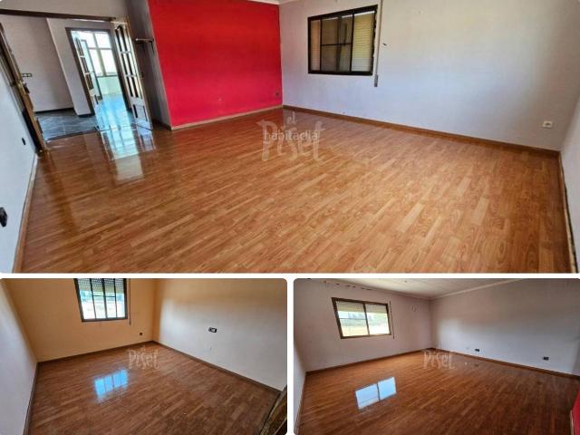 Casa en venta en L'aldea, Barri Hostal