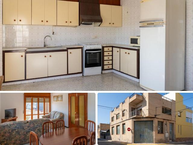 Casa en venta en L'aldea, Barri Hostal