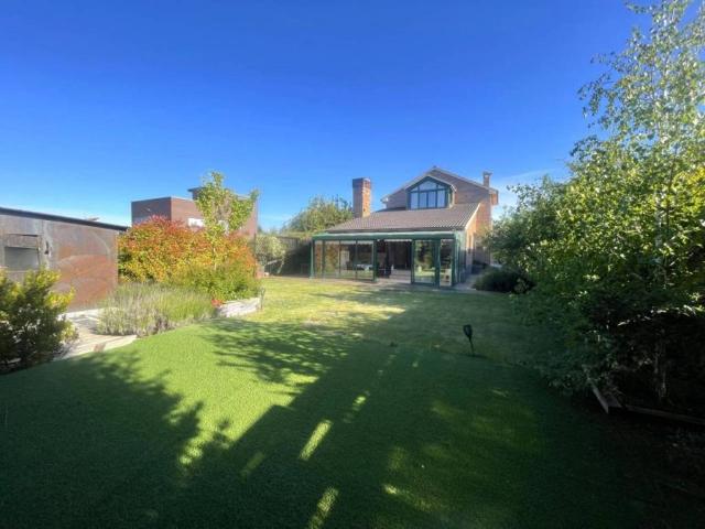 Casa en venta en Aldeamayor De San Martín
