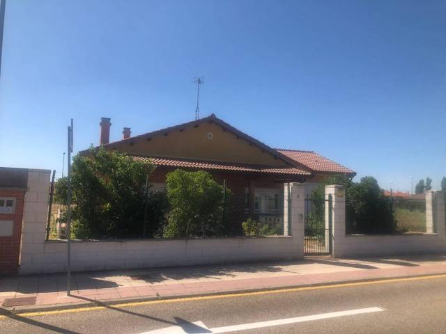 Casa en venta en Aldeamayor De San Martín