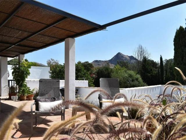 Casa en venta en Alfarnate, Málaga