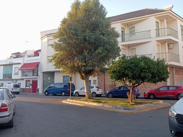 Casa en venta en La Algaba, Andalucía