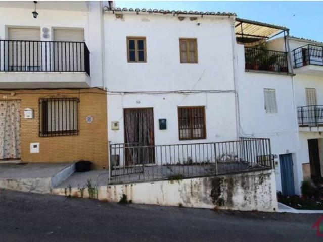 Casa en venta en Algarinejo