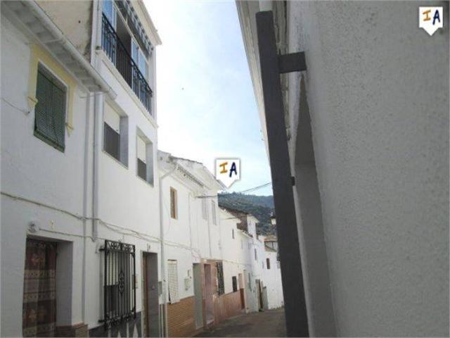Casa en venta en Algarinejo