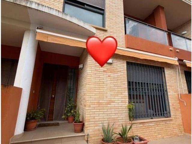Casa en venta en Alginet, València / Valencia