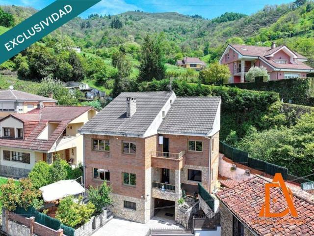 Casa en venta en Aller