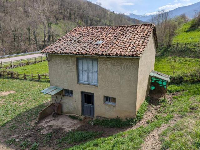 Casa en venta en Aller