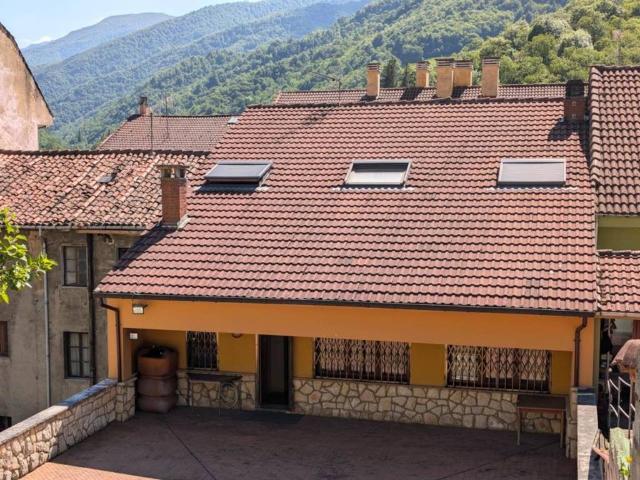 Casa en venta en Aller, Asturias