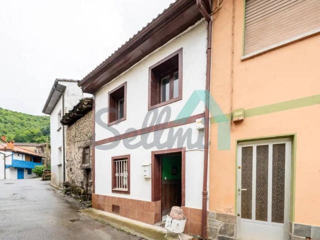 Casa en venta en Aller, Asturias