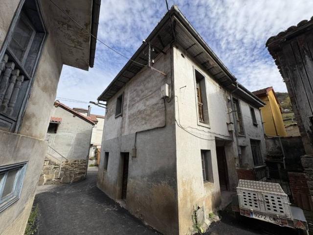 Casa en venta en Aller, Asturias
