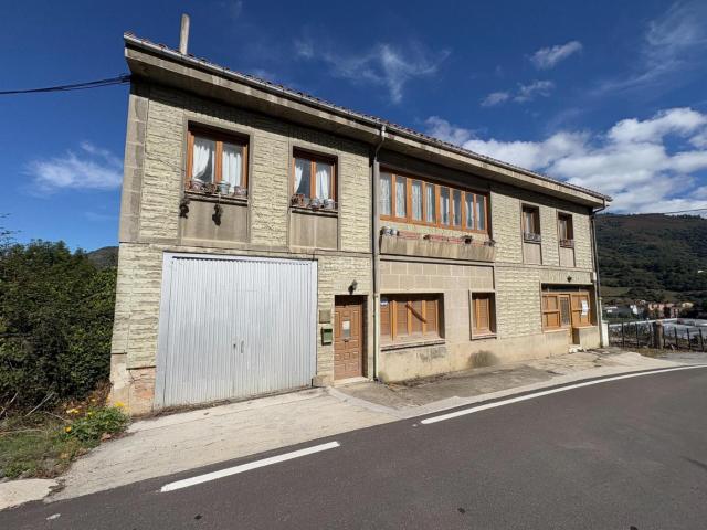 Casa en venta en Aller, Asturias