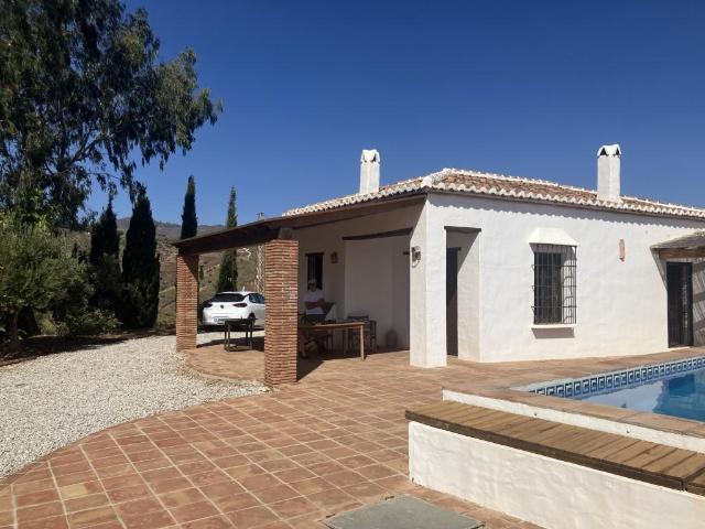 Casa en venta en Almáchar