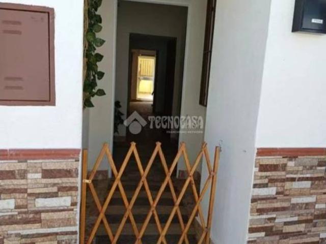 Casa en venta en Almadén De La Plata, Andalucía