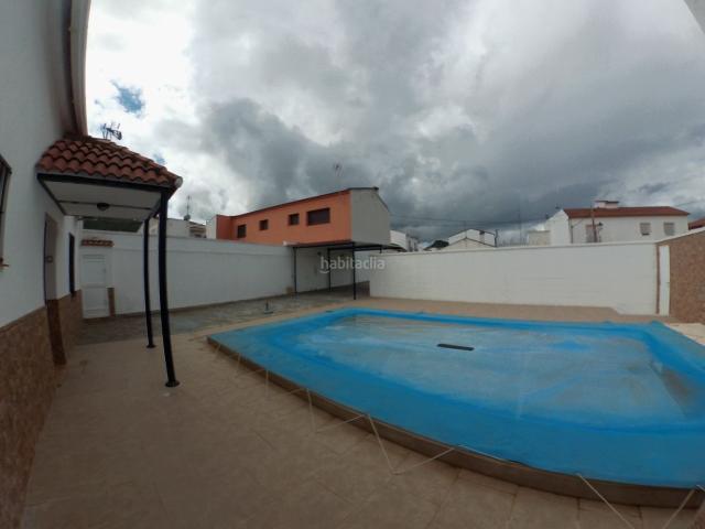 Casa en venta en Almadén De La Plata, Andalucía