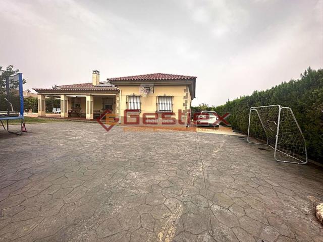 Casa en venta en Almendralejo, Badajoz