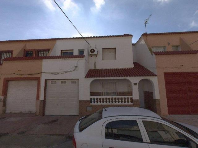 Casa en venta en Almería, Andalucía