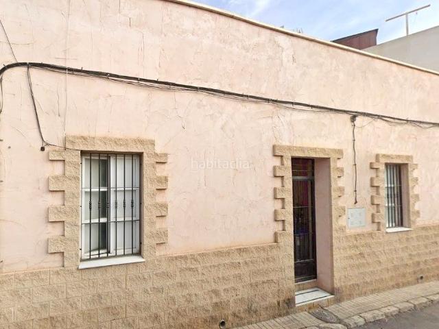 Casa en venta en Almedina, Almería