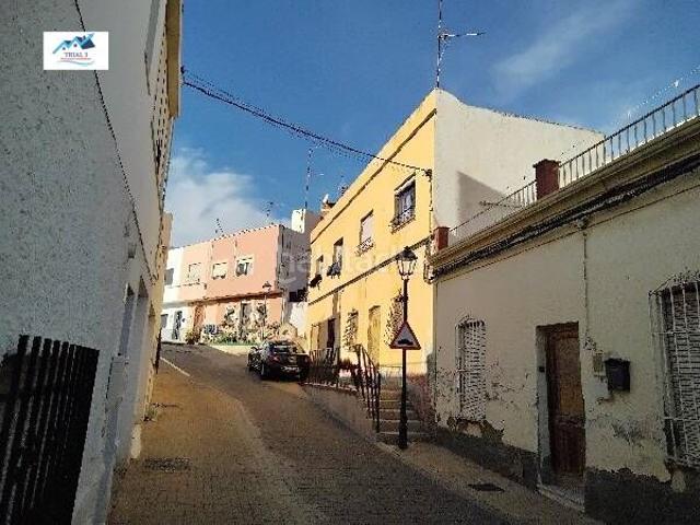 Casa en venta en Almedina, Almería