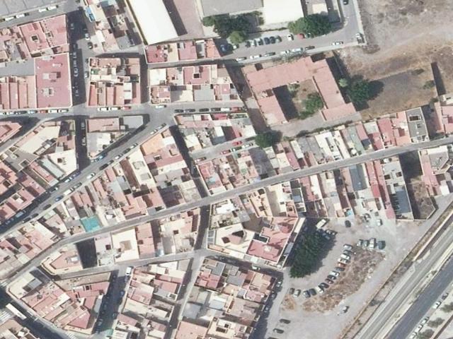 Casa en venta en Almedina, Almería