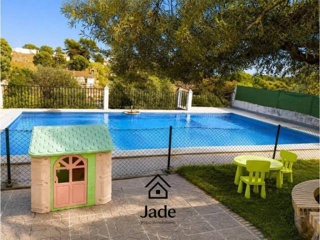 Casa en venta en Almodóvar Del Río, Andalucía