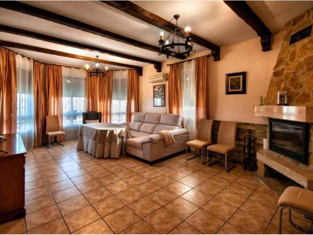 Casa en venta en Almodóvar Del Río, Andalucía