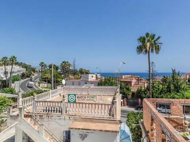 Casa en venta en Urbanización Lindaraja, Almuñécar