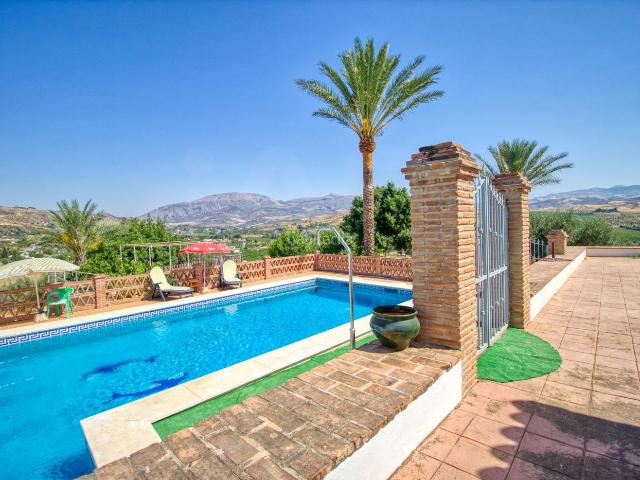 Casa en venta en El Puente, Valle del Guadalhorce