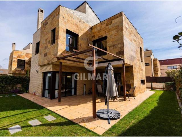 Casa en venta en Alpedrete, Madrid
