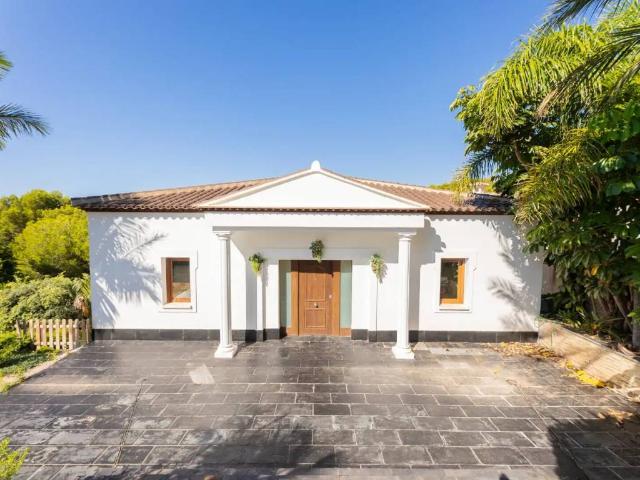 Casa en venta en la Marina Baixa, Valencia