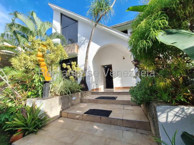 Casa en venta en Altos De Guataparo, Valencia