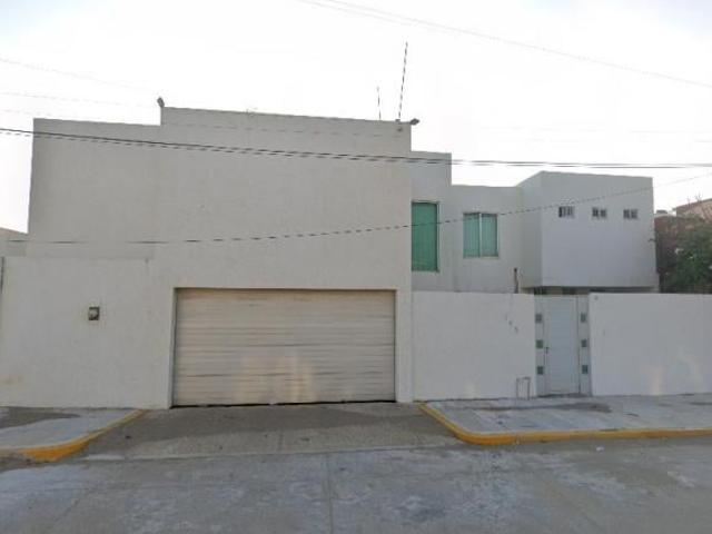 CASA EN VENTA EN AMBROSIO SOLORZANO 705, PUERTO MEXICO, 96510 COATZACOALCOS, VER