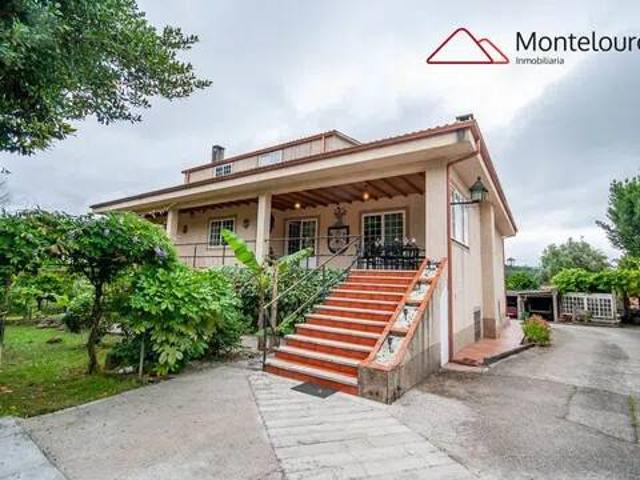 Casa en venta en Ames, Santiago
