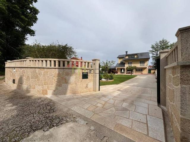 Casa en venta en Ames, Santiago