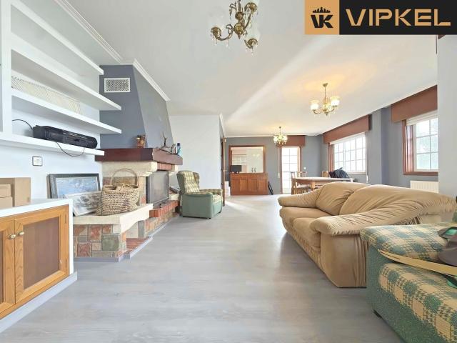 Casa en venta en Ames, Santiago
