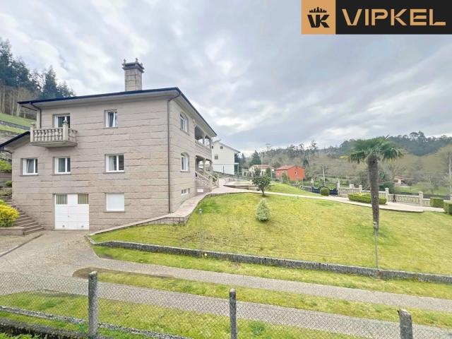 Casa en venta en Ames, Santiago