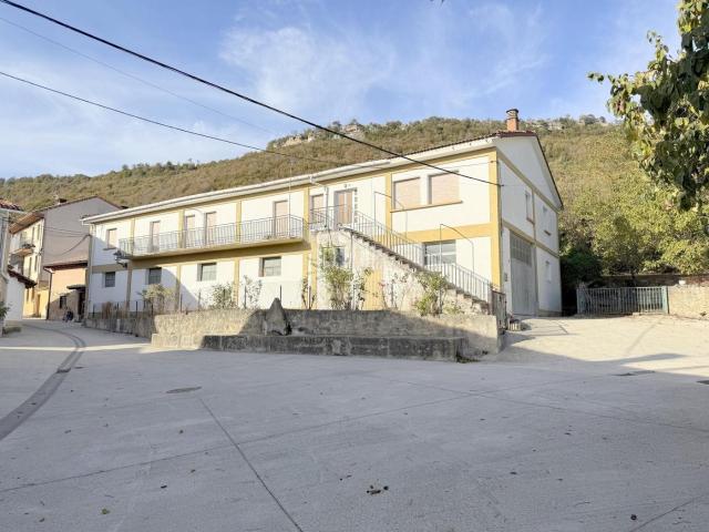 Casa en venta en Estellerria, Navarra