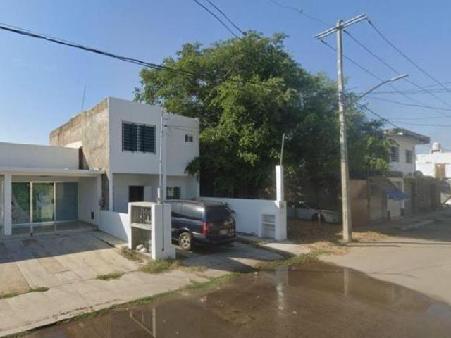 Casa en venta en Manzanillo, Colima