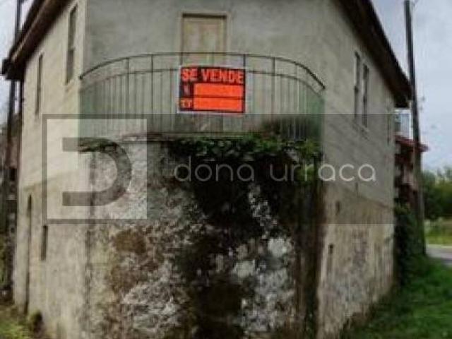 Casa en venta en Ourense, Galicia