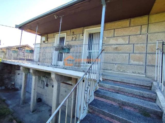 Casa en venta en Amoeiro