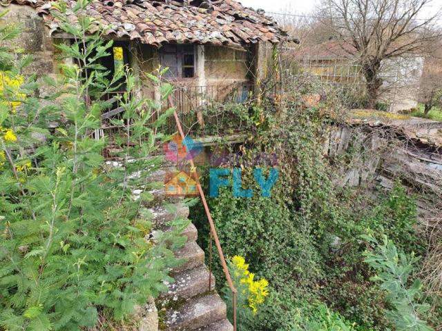 Casa en venta en Ourense, Galicia