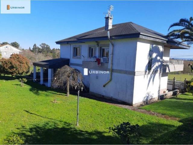 Casa en venta en Ourense, Galicia